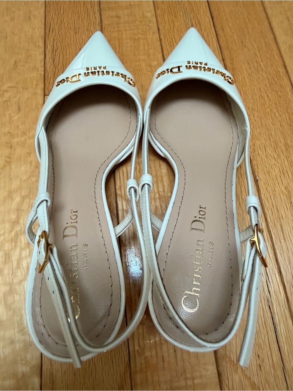 Dior Ivory Pointed Slingback Pumps with Gold Logo - Picture 3 of 9